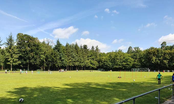 Verschiedene Stationen beim SGO Ferienprogramm (Fotoquelle: J. Simeonidis)